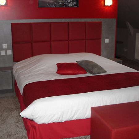 Logis Hotel Spa Restaurant Au Site Normand Clécy Екстериор снимка