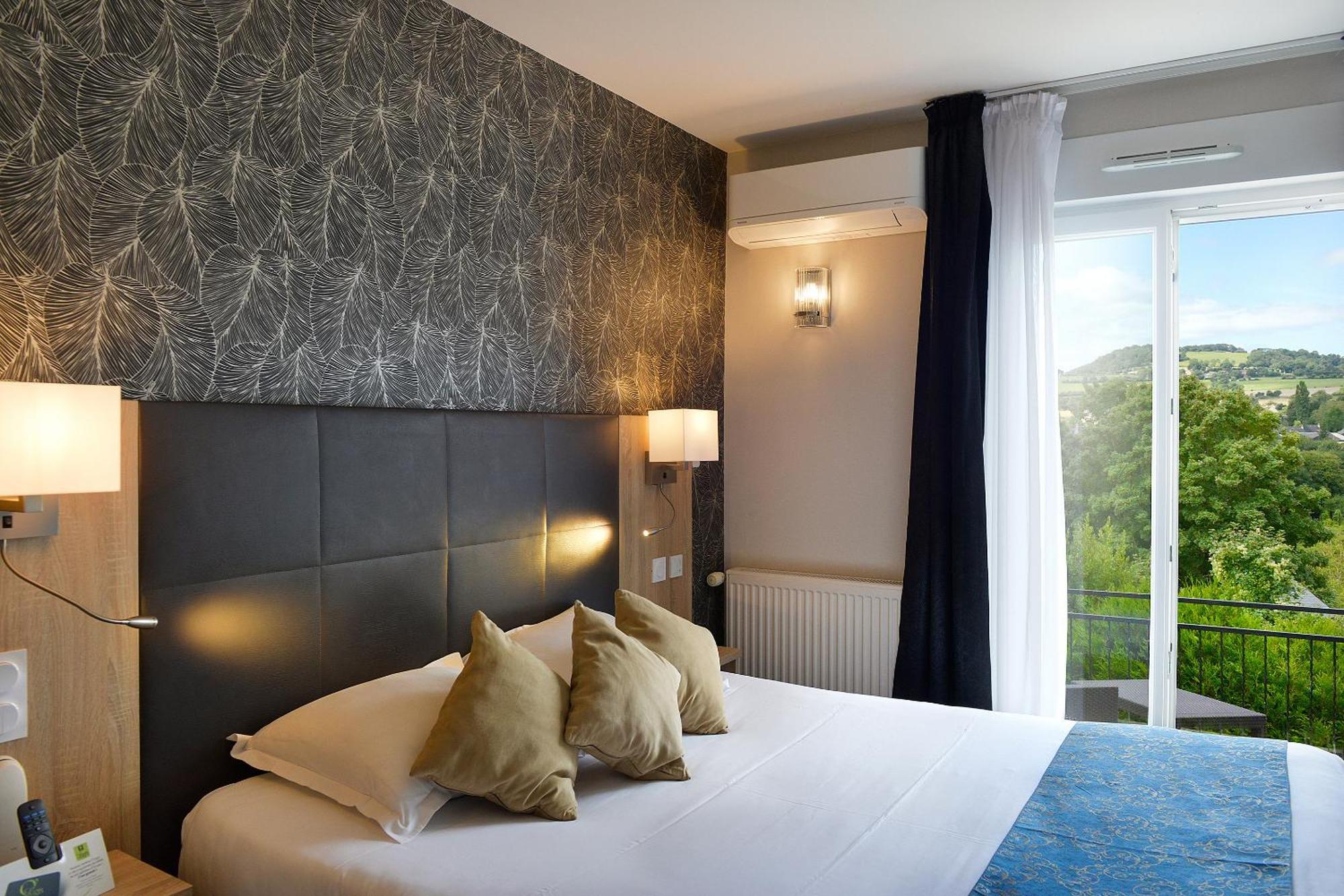 Logis Hotel Spa Restaurant Au Site Normand Clécy Екстериор снимка