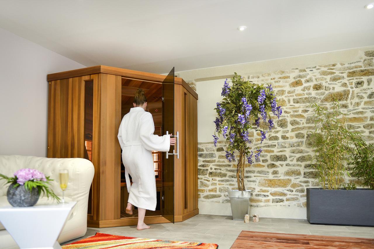 Logis Hotel Spa Restaurant Au Site Normand Clécy Екстериор снимка